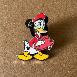 2025 Wave A Hidden Disney Mystery Pack Pin - Donald Duck, Valentine’s Day